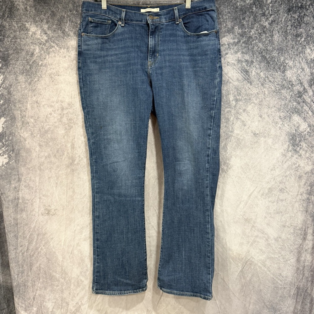 Levi's Women's Size 14 Classic Bootcut Jeans W32 L32 Medium Wash Stretch Denim